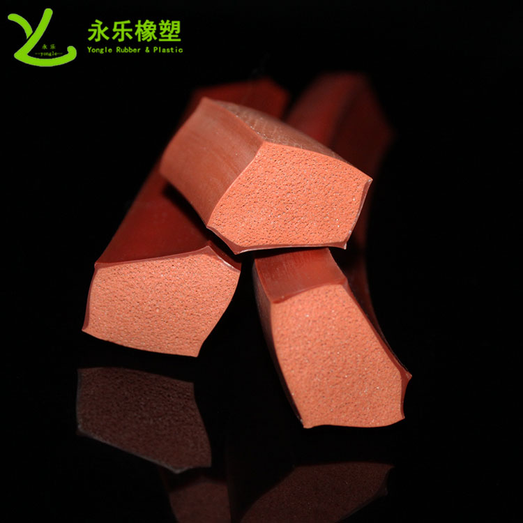 擠出復合發(fā)泡硅膠條，耐高溫復合發(fā)泡硅膠條，耐老化復合發(fā)泡硅膠條